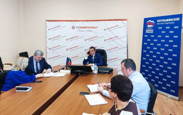 Депутат Государственного Совета РТ Рифнур Сулейманов провел прием граждан в Бугульме
