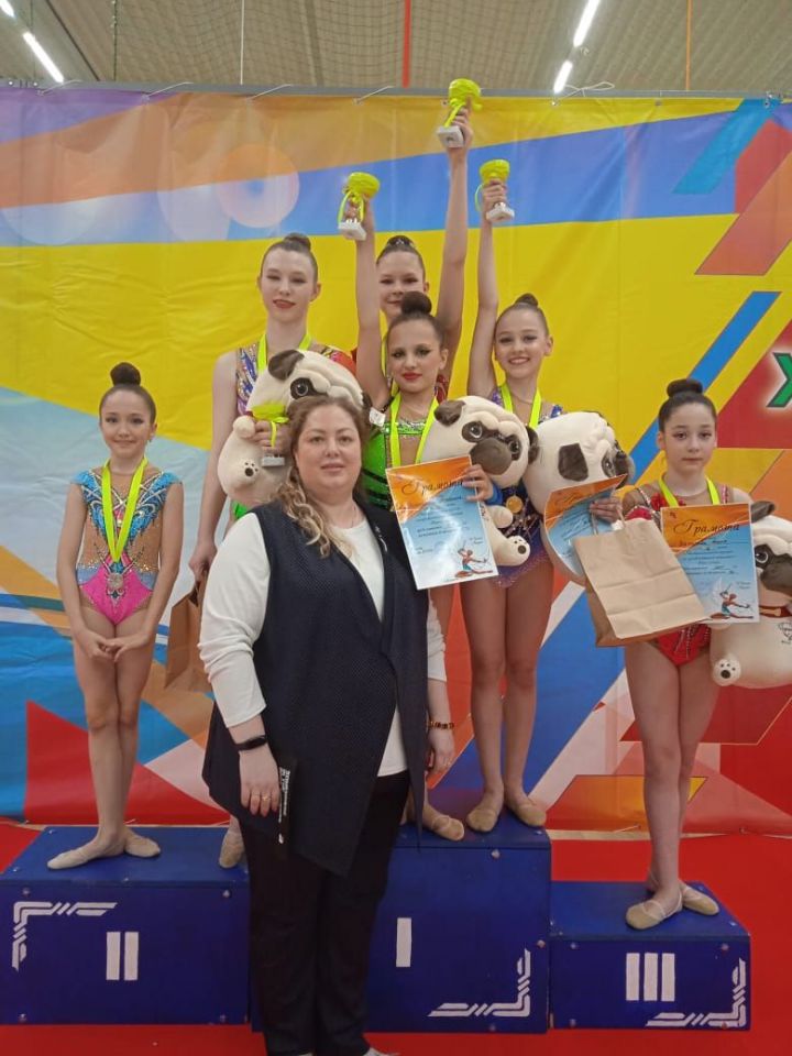 Бугульминки завоевали медали на Межрегиональном турнире по художественной гимнастике