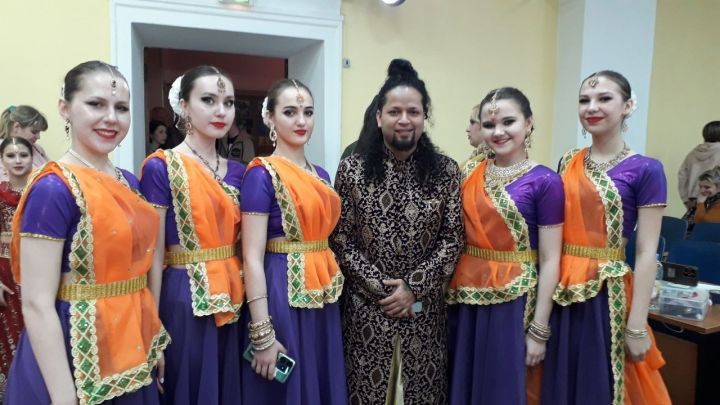 Бугульминки успешно выступили на Международном конкурсе исполнителей индийского танца