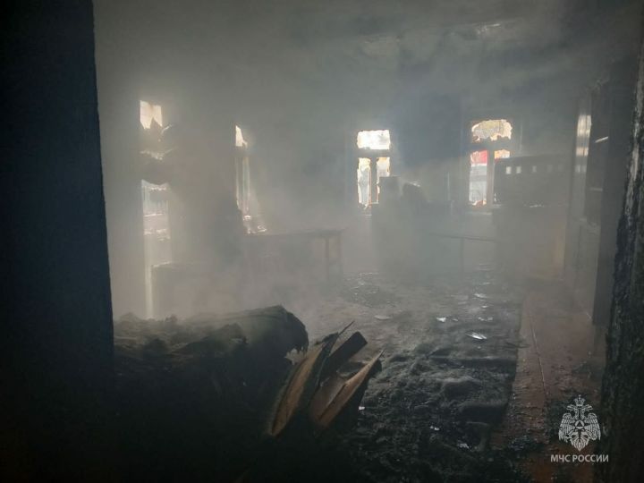 В Бугульме из-за курения в доме погиб мужчина