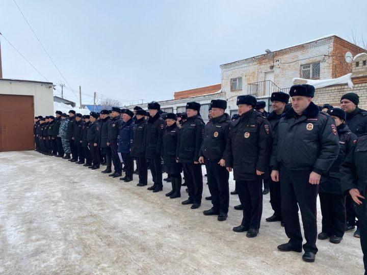 Начальник отдела МВД России по Бугульминскому району Айнур Камалов рассказал о преимуществах работы в полиции