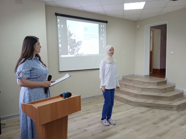 В медицинском колледже провели встречу студентов с выпускниками прошлых лет