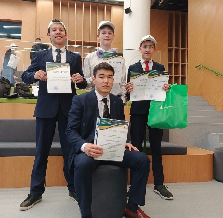 Школьники из Бугульмы победили в республиканском чемпионате инженерного моделирования