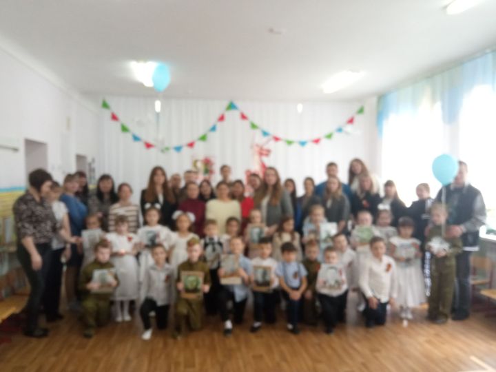 Дошкольники из Бугульмы организовали свой «Бессмертный полк»