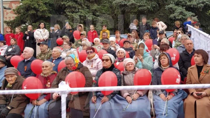 В Бугульме состоялся парад в честь 80-й годовщины Великой Победы