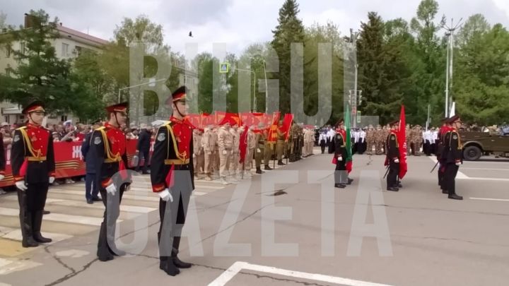 В Бугульме состоялся парад в честь 80-й годовщины Великой Победы