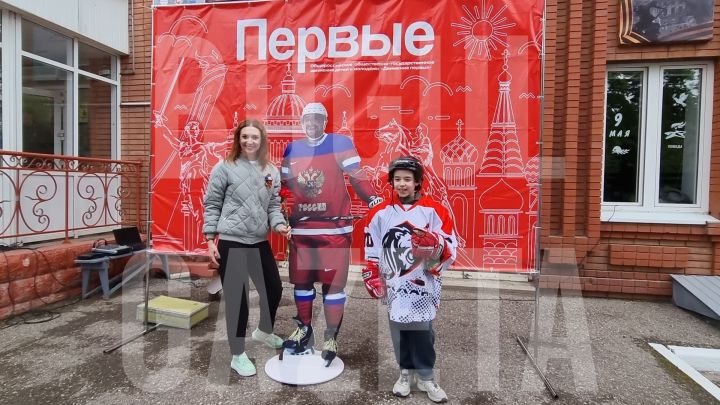 Бугульминцы смогли посидеть за рулем ретроавтомобилей