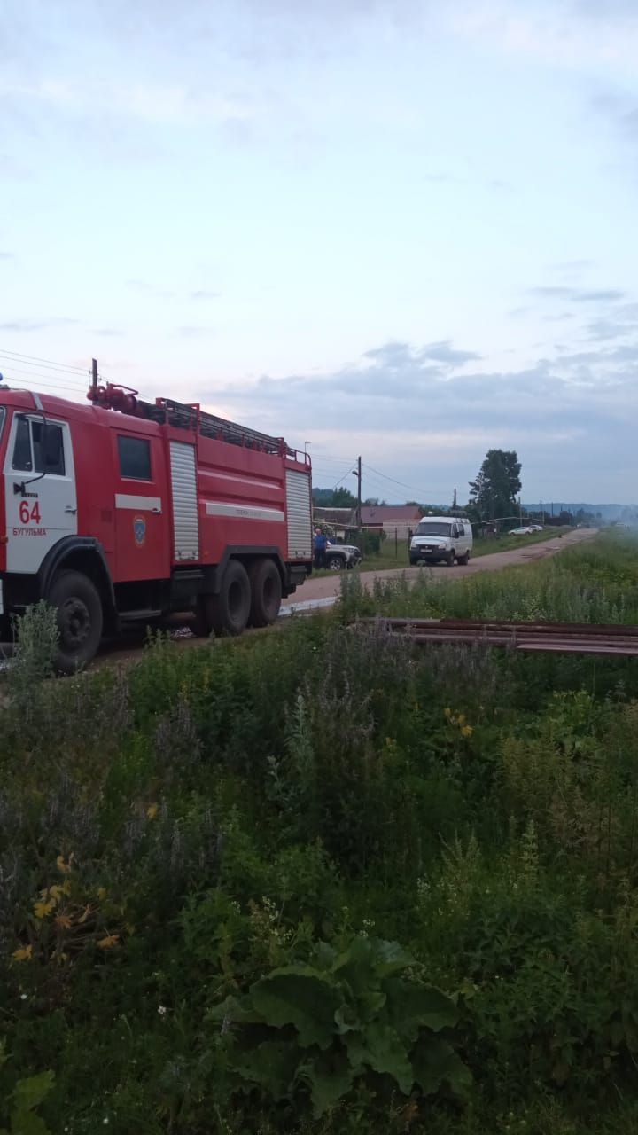 В Бугульминском районе полностью сгорел частный дом