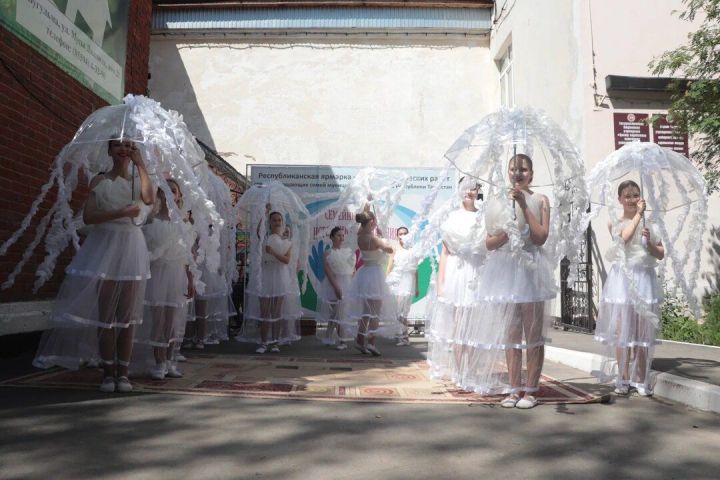 В Бугульме прошла ярмарка-конкурс среди замещающих семей