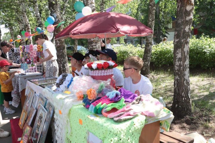 В Бугульме прошла ярмарка-конкурс среди замещающих семей