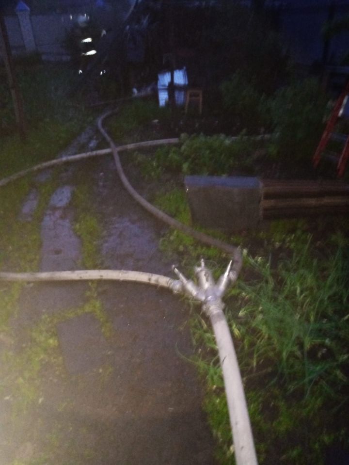 В Бугульме загорелась баня