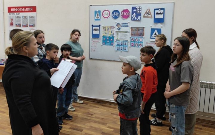 Юным жителям Бугульминского района напомнили ПДД
