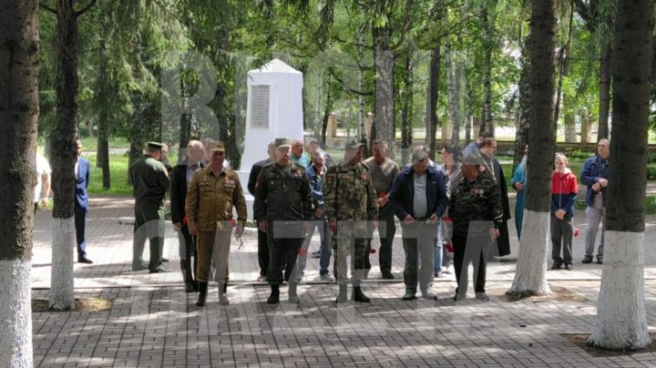 В Бугульме почтили память ветеранов боевых действий