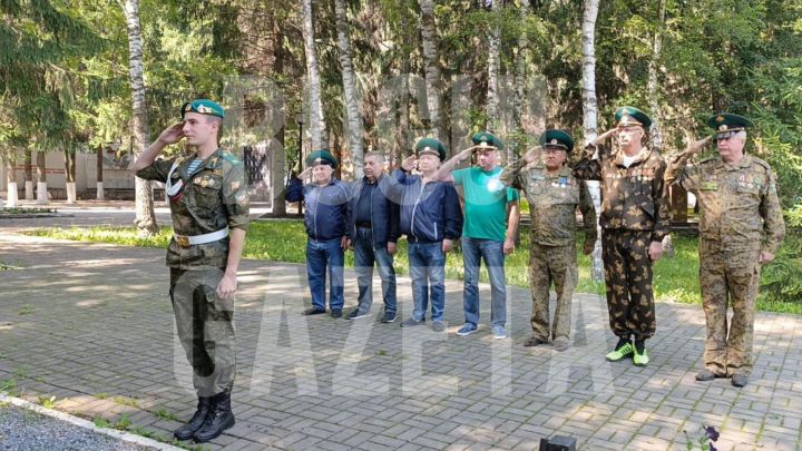 В Бугульме состоялась торжественная встреча пограничника