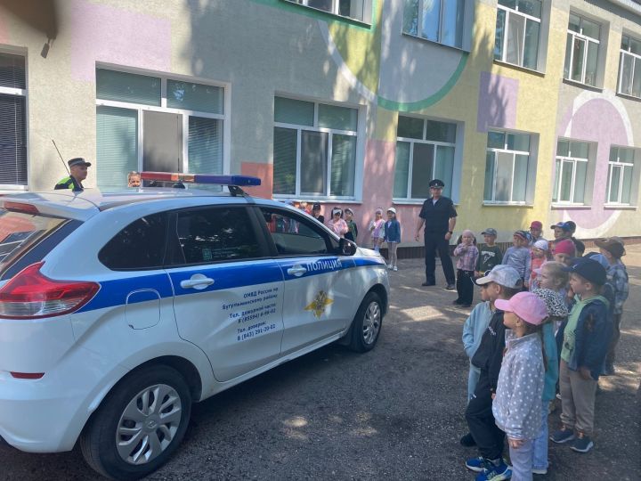 Маленьким бугульминцам напомнили правила дорожного движения