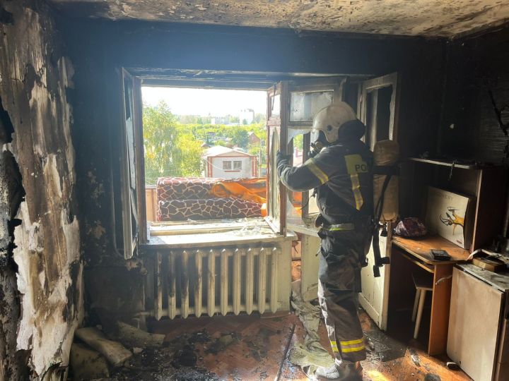 В Бугульме случился пожар в квартире на ул. Чайковского