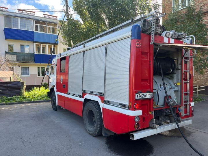 В Бугульме случился пожар в квартире на ул. Чайковского