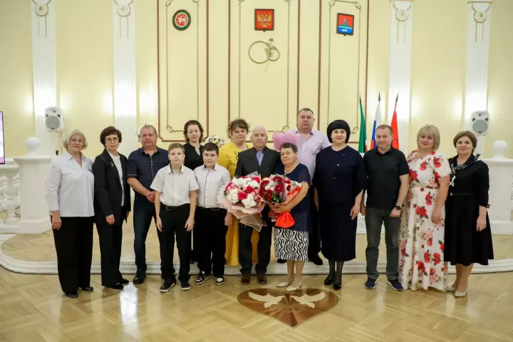 Бөгелмәдә  Жирновлар гаиләсе бергә яшәүләренең 50 еллыгын билгеләп үттеләр