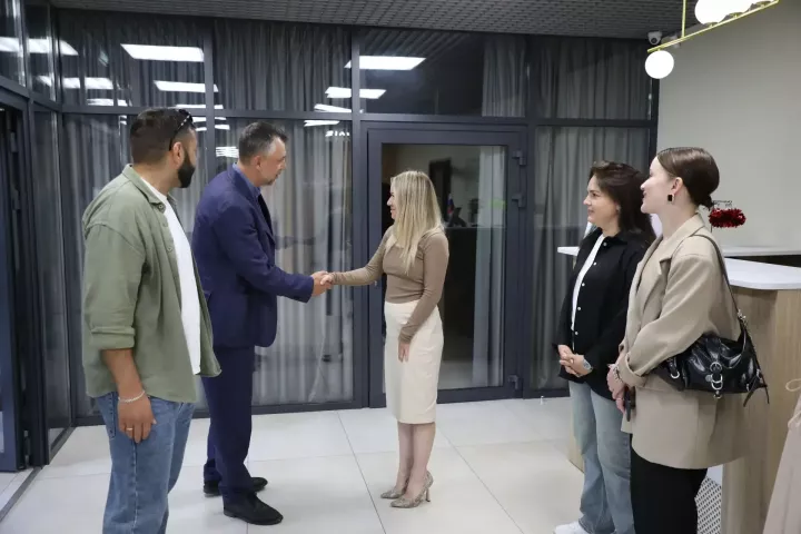 Глава Бугульминского района встретился с психологом из центра «Точка баланса» и обсудил системную помощь подросткам