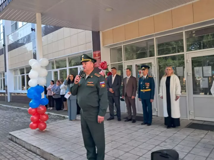 В кадетской школе Бугульмы прошло торжественное построение