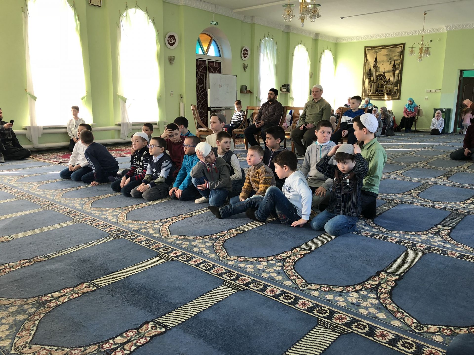 В Центральной мечети Бугульмы завершила работу весенняя смена духовно - оздоровительного центра «Салям»