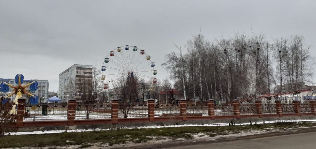 Какая погода завтра в бугульме. Бугульма город. Город Бугульма в наши дни. День города Бугульма. Бугульма зимой.