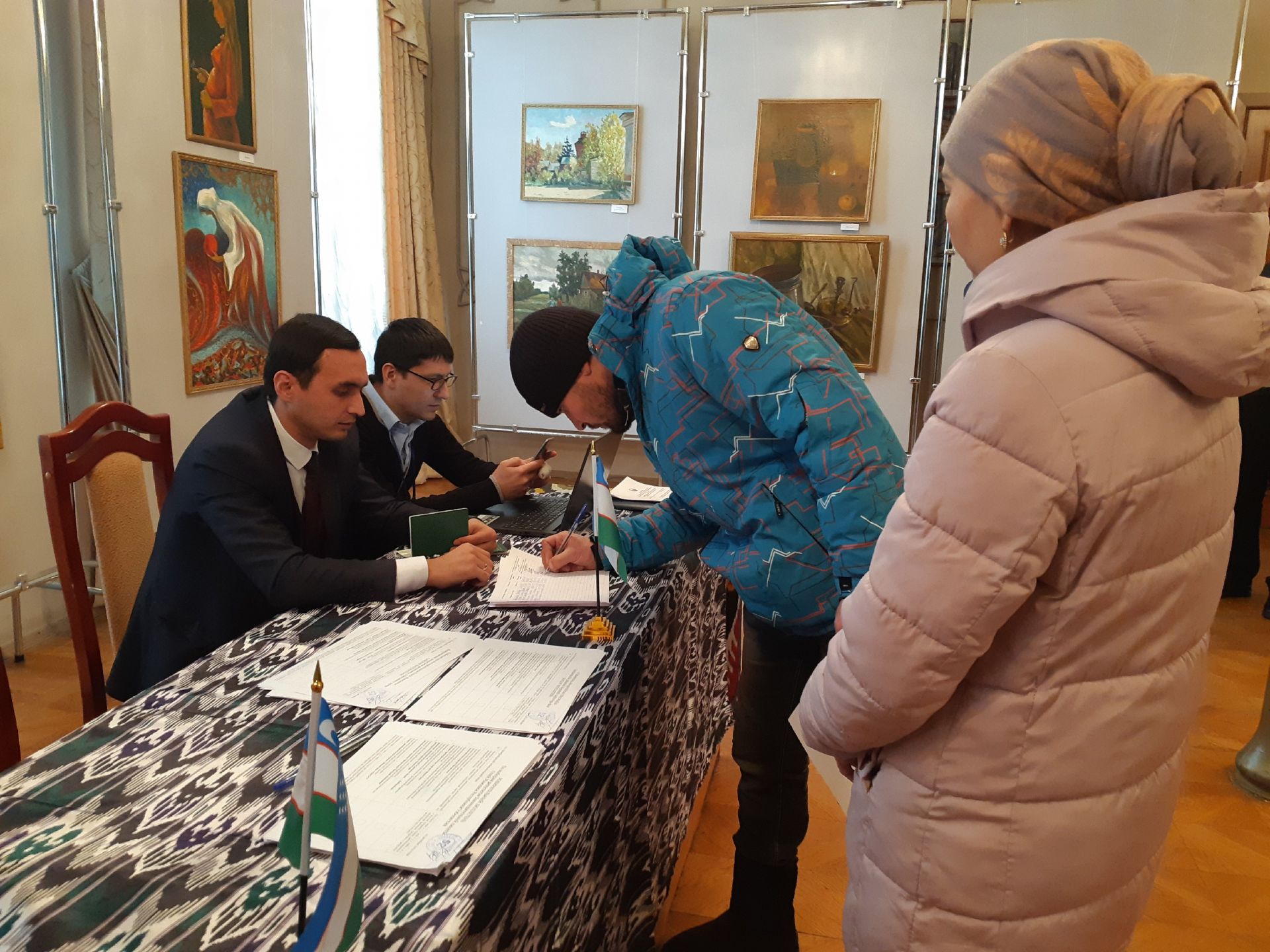 В Бугульме на досрочном голосовании граждане Узбекистана показали 100%-ную явку