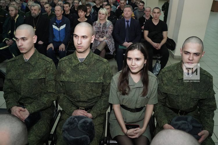 Тройняшки из Казани  впервые в истории отправились служить в Президентский полк