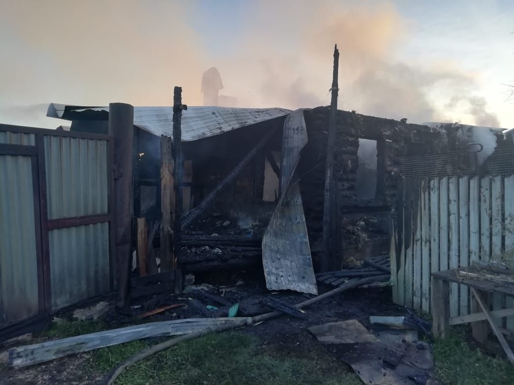 В Бугульминском районе вчера вечером полностью сгорел частный дом