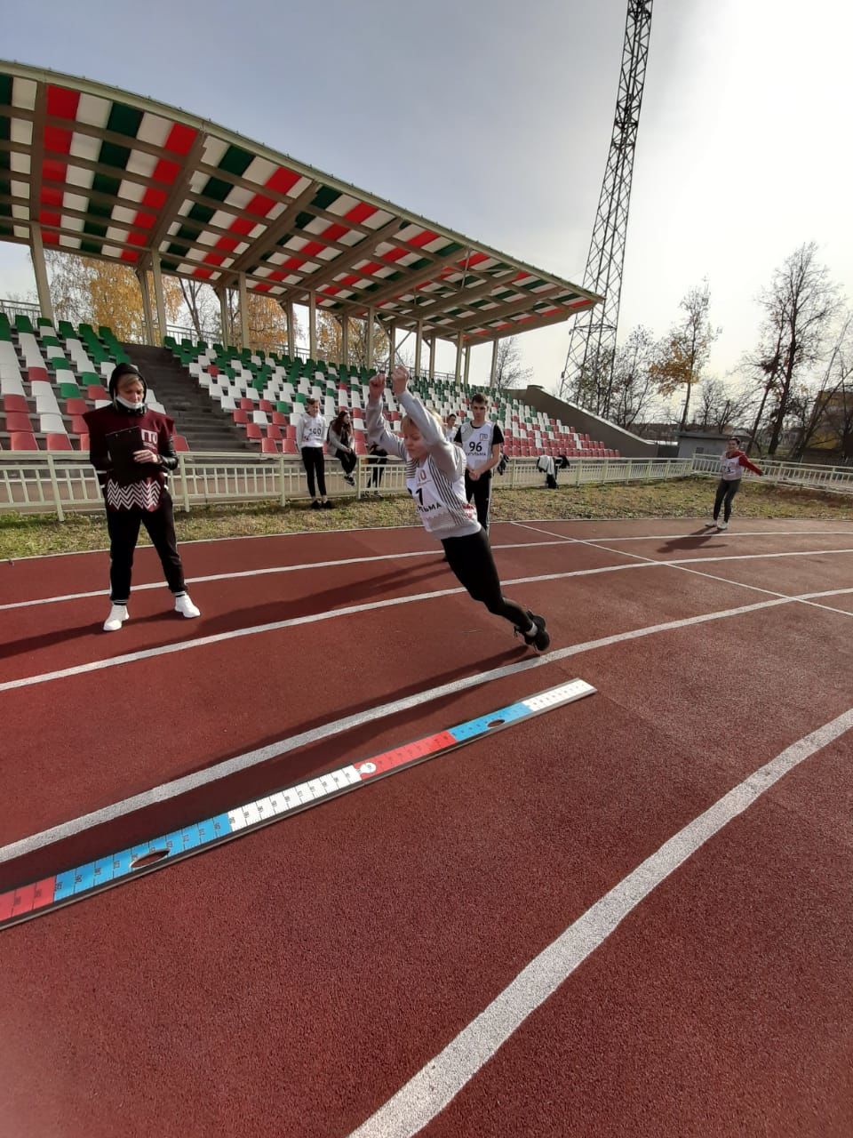На стадионе «Энергетик» жители г. Бугульмы проверили свои силы в различных физических испытаниях