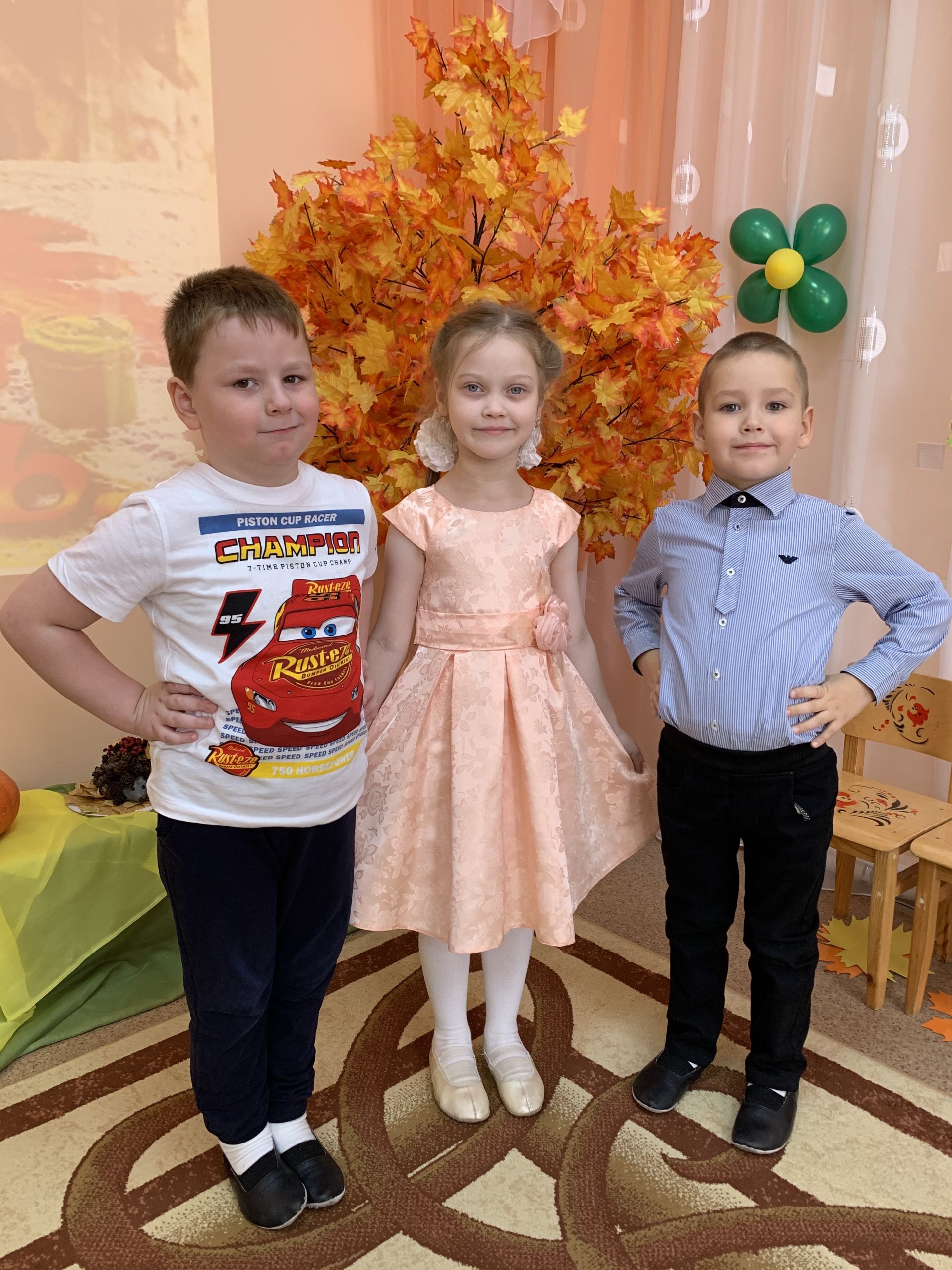 В бугульминском детском саду «Искорка» провели осенний праздник