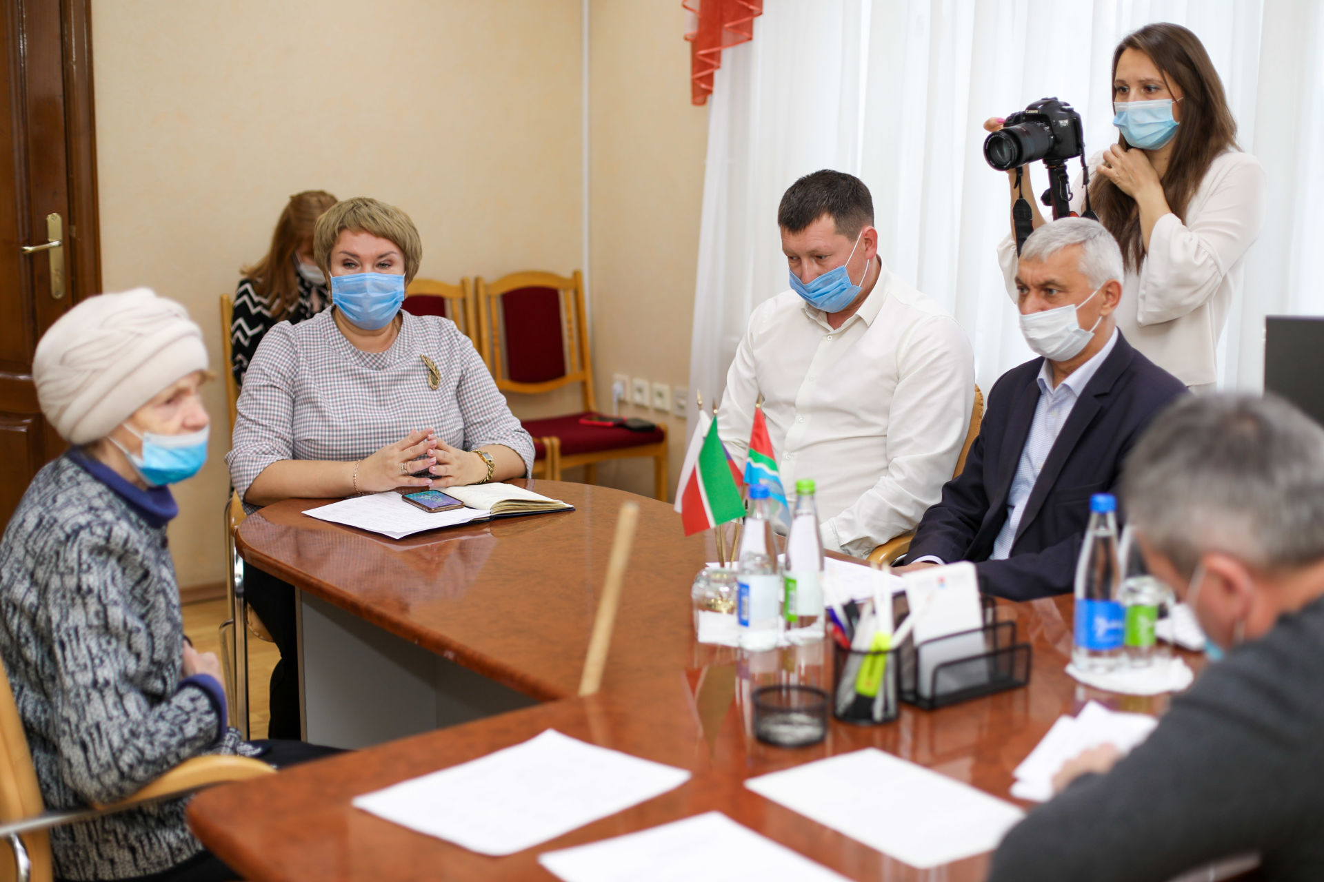 Бөгелмәлеләр шәһәр мэрына аларның проблемаларын хәл итүне үтенеп белән мөрәҗәгать иттеләр