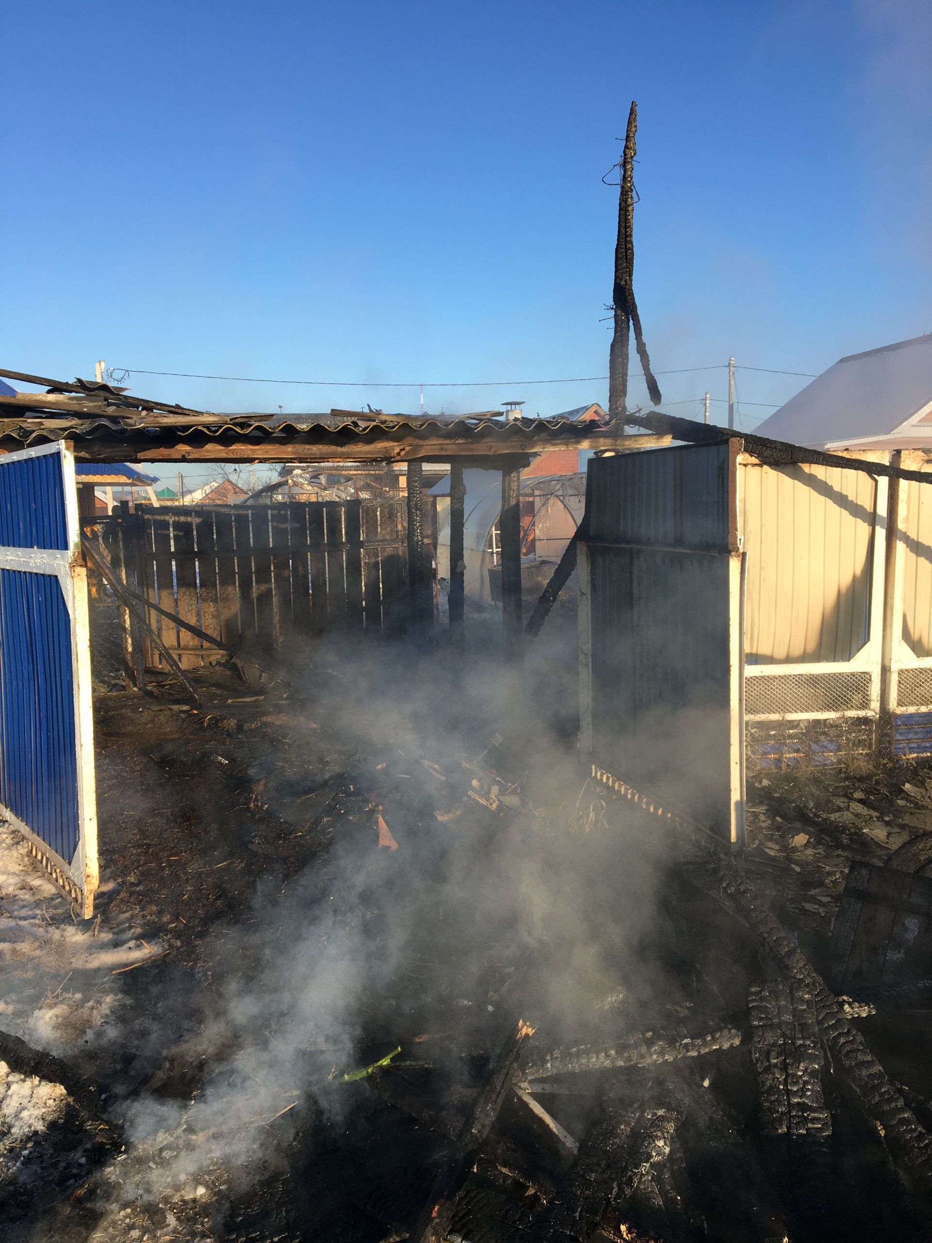 Жители Карабаша позвали пожарных на помощь