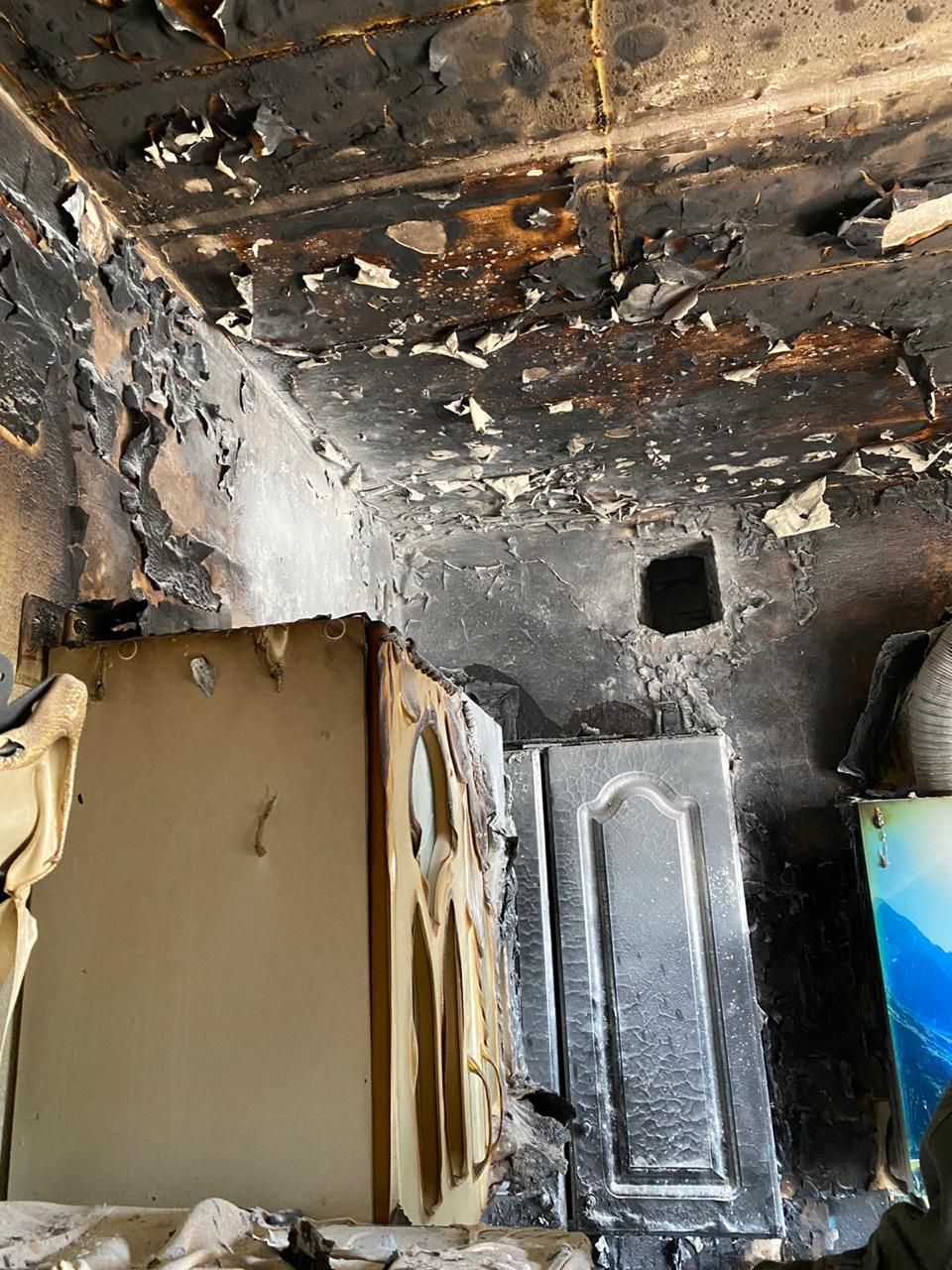 В Бугульме, на улице 14 Павших загорелась кухня