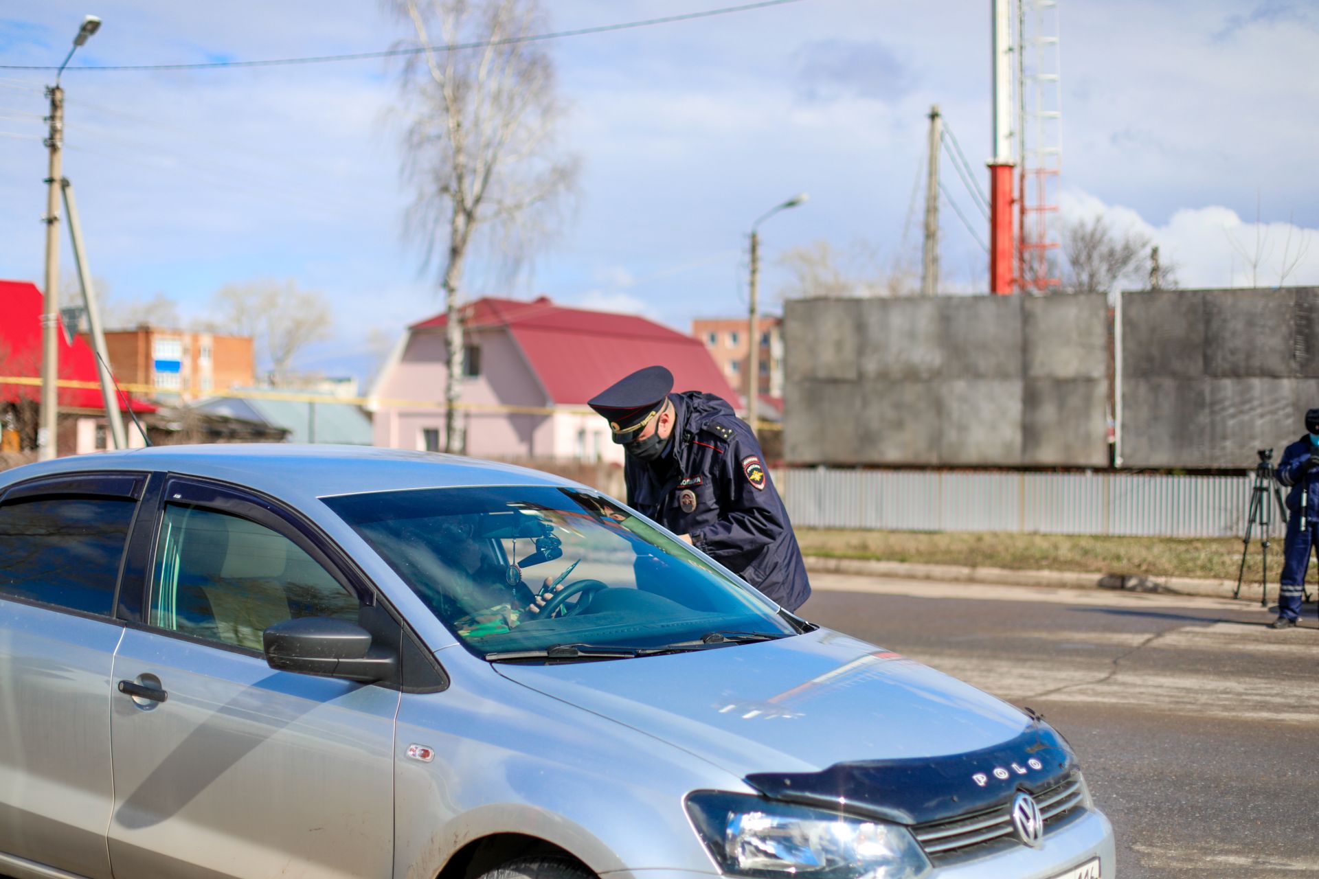 Бөгелмә полицейскийлары үз-үзеңне изоляцияләү режимы буенча профилактик чараларны дәвам итәләр.