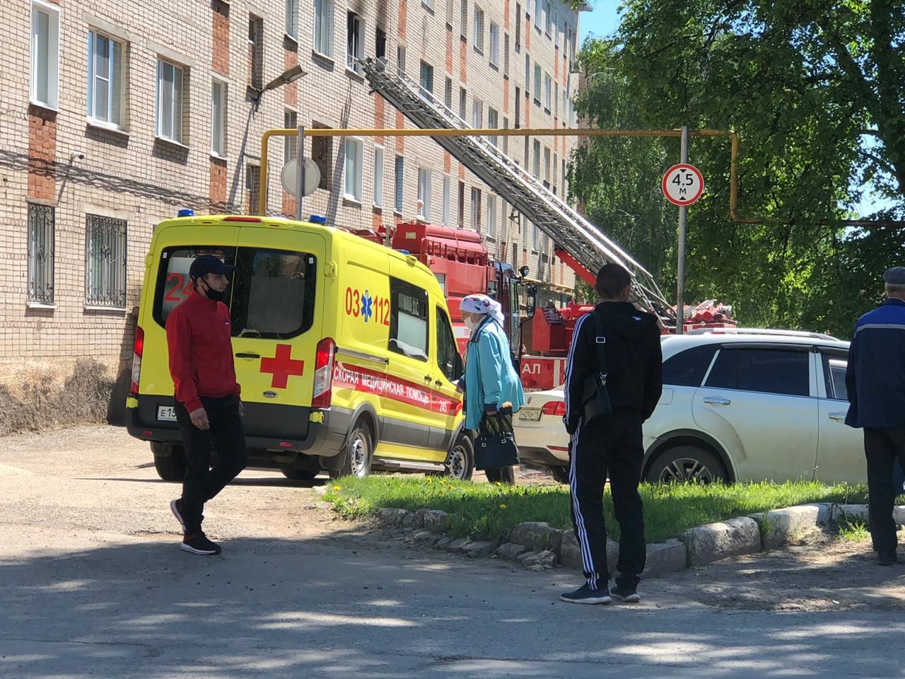 Афәт сайлап тормый килә