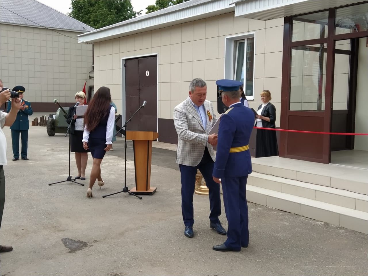 Сегодня в Бугульме торжественно открыли Зал боевой славы "Память"