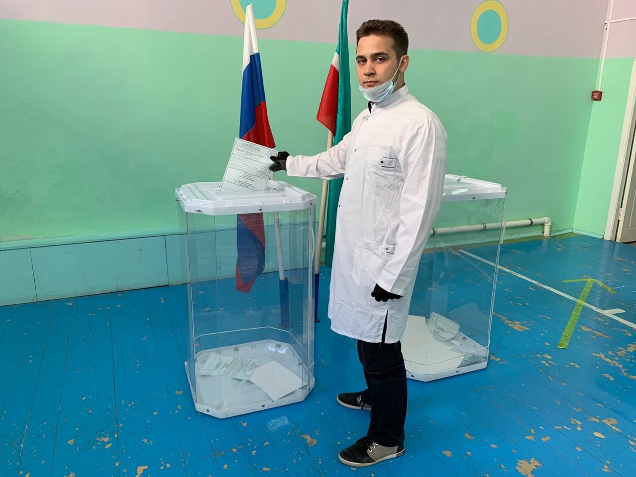 Будущий фельдшер из Бугульмы впервые принял участие в голосовании