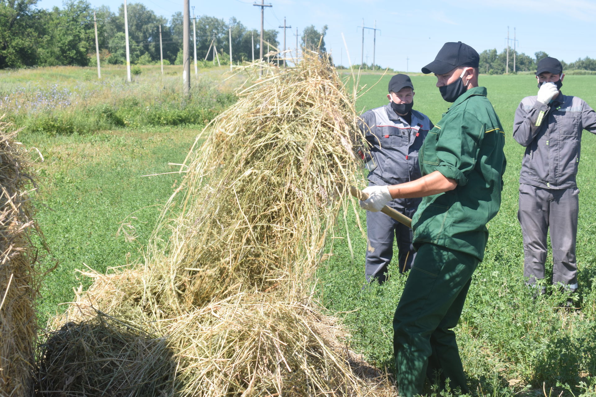 В Бугульминском районе аграрии продемонстрировали готовность к уборочным работам
