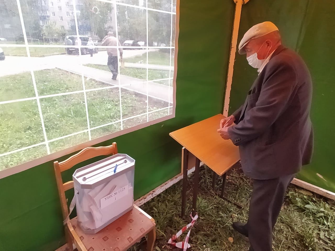 В Бугульме работает мобильный избирательный участок