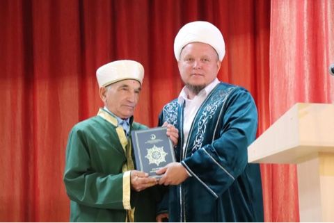 Бөгелмә шәһәре һәм районы имам-мөхтәсибе Рамил хәзрәт Хөснетдинов 2 сентябрьдә эш визиты белән Азнакай районында булды