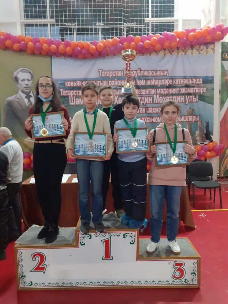 Бугульминские спортсмены стали победителями в Первенстве по плаванию и шахматном турнире