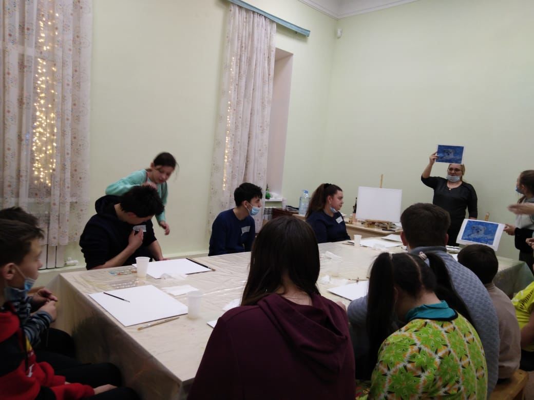 «Особенные» ребята из Бугульминского района посетили мастер-класс «Живопись маслом»