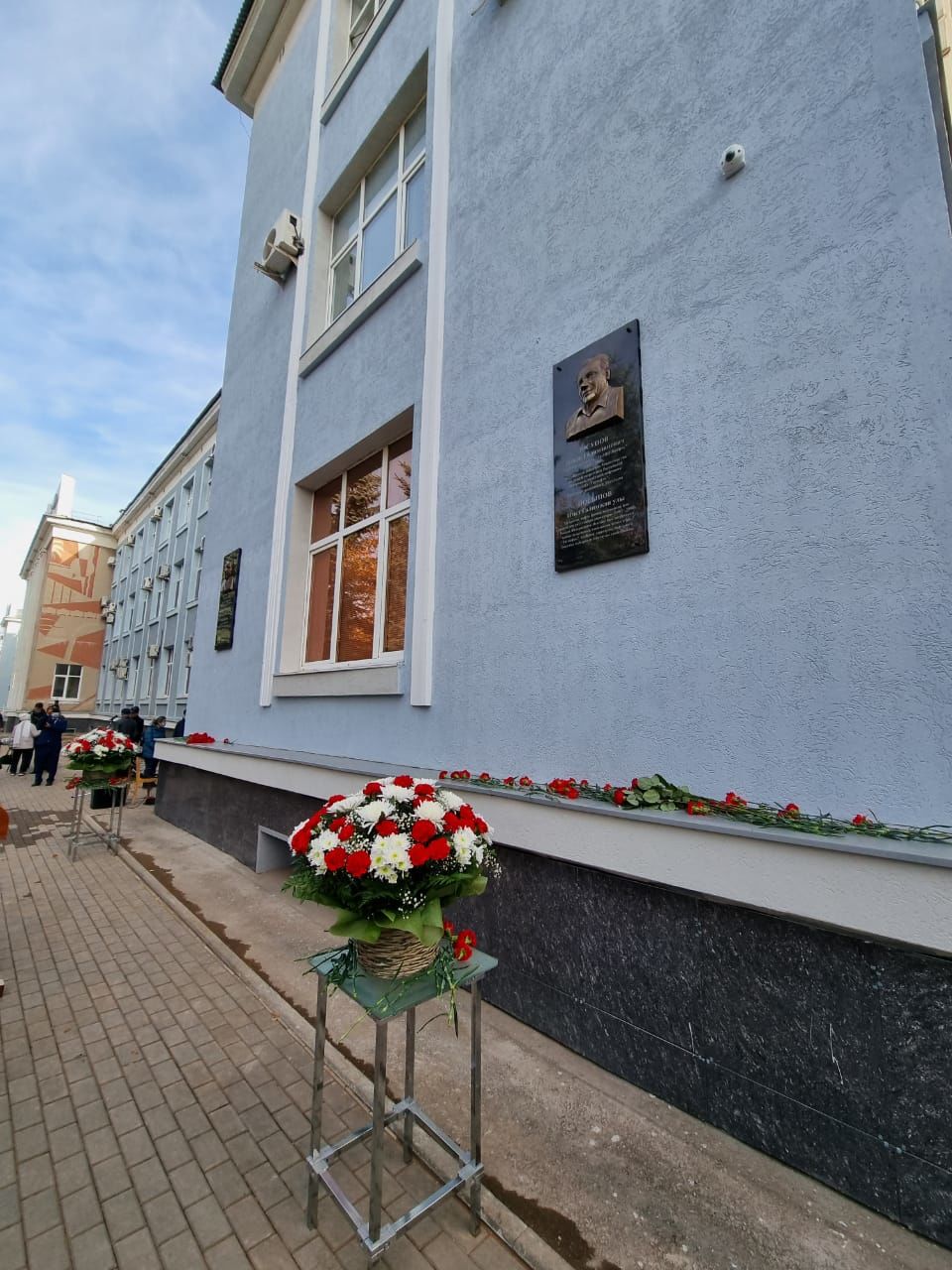 В Бугульме открыли памятные доски бывшим руководителям научного института «ТатНИПИнефть»