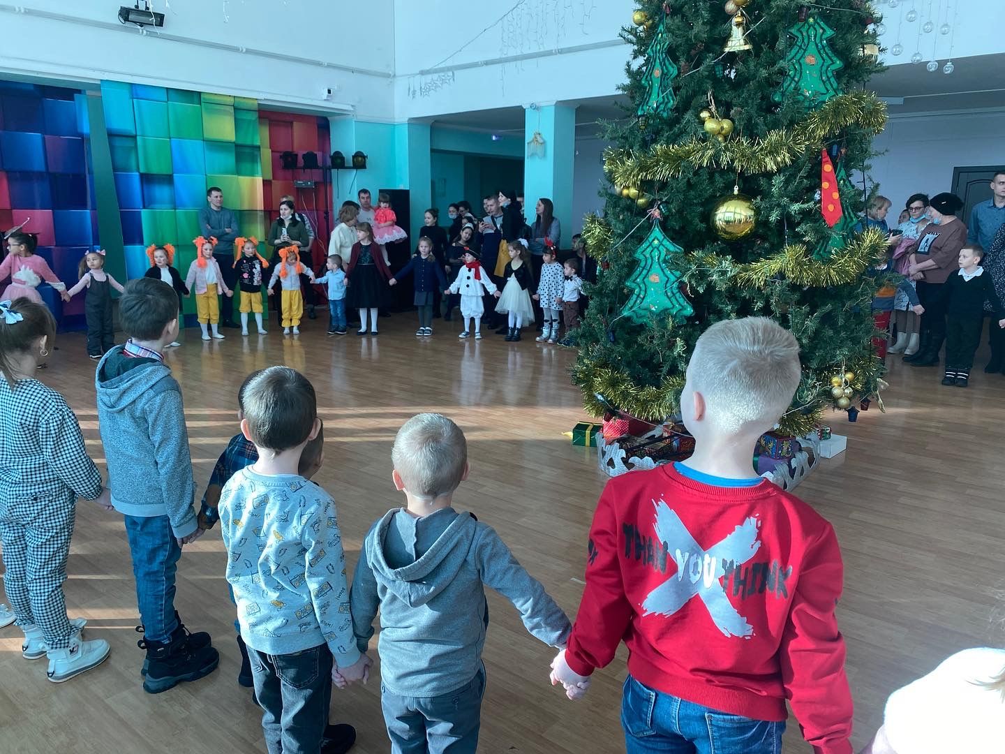 Детям сотрудников отдела полиции Бугульмы провели новогодний праздник