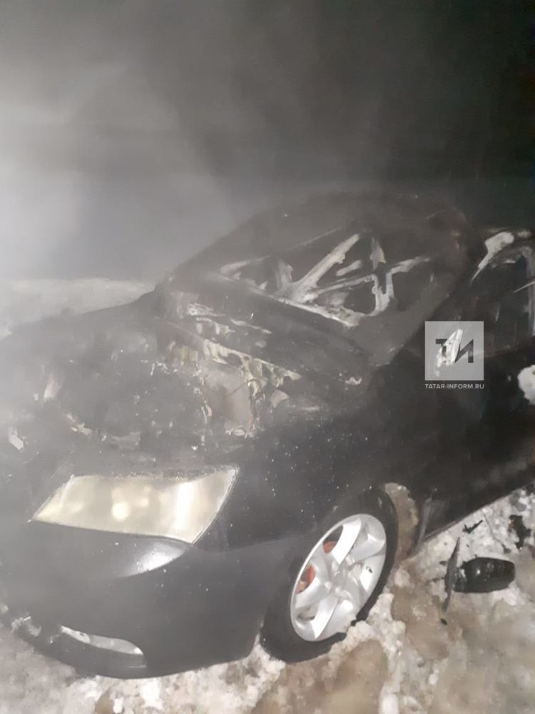 Азнакай районында янган автомобильнең йөртүчесе үлгән