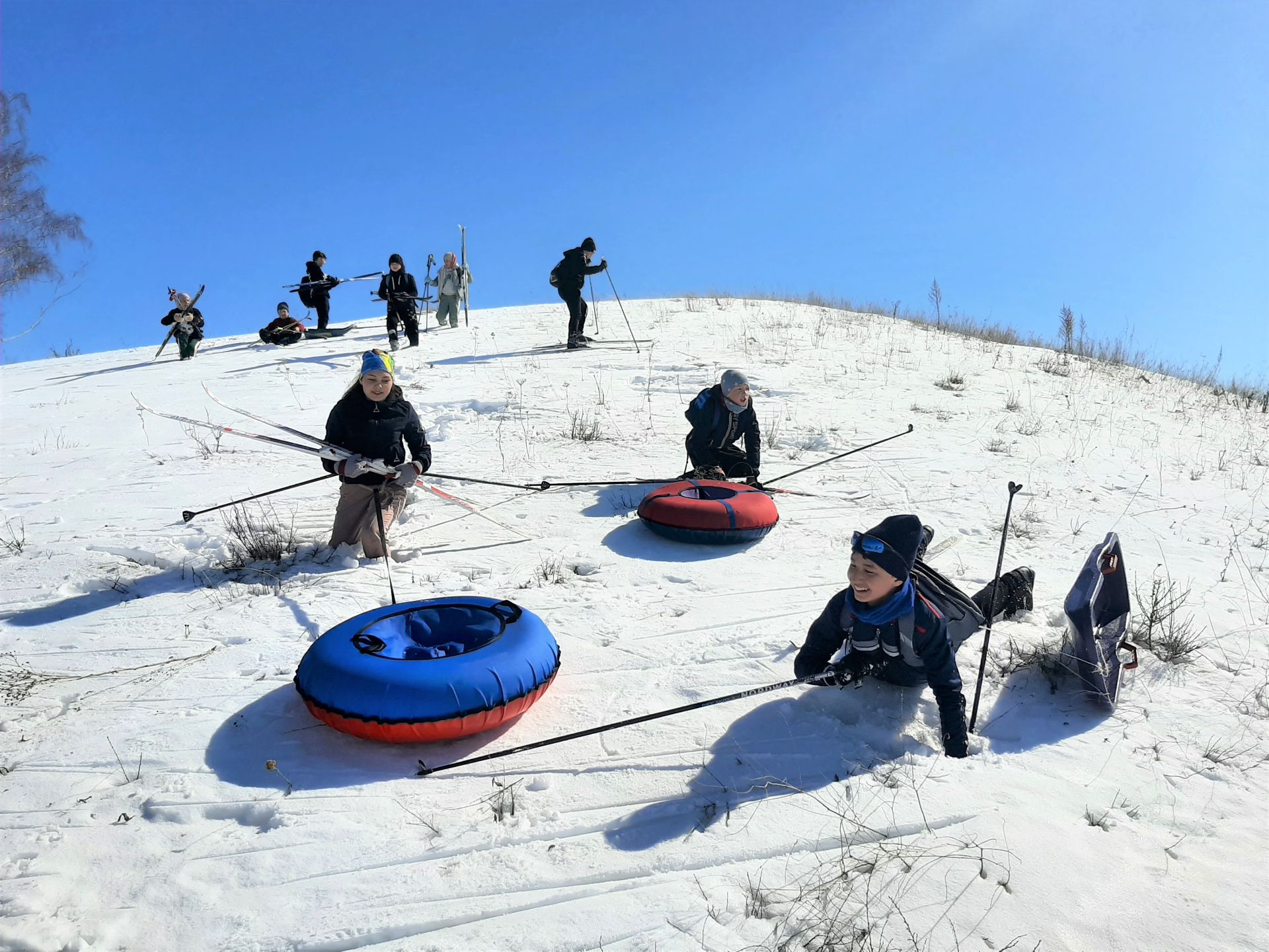 Школьники из Бугульминского района совершили поход на лыжах