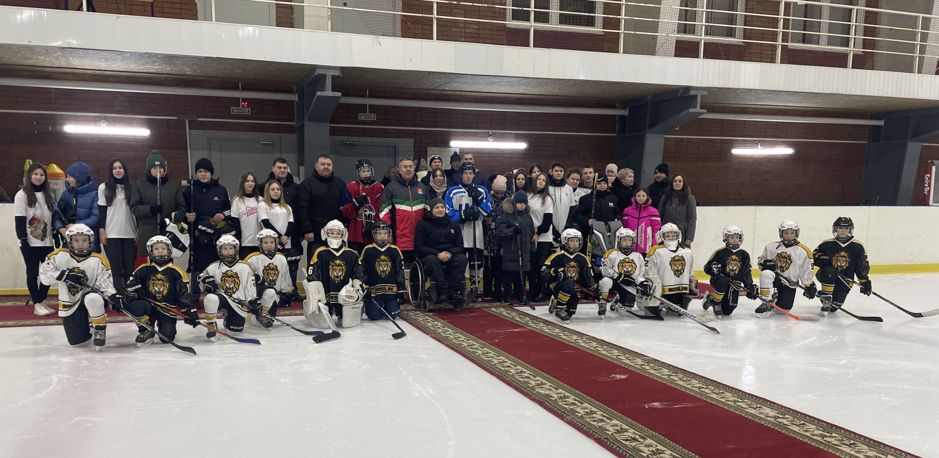 В Бугульме появилась хоккейная команда для особенных детей