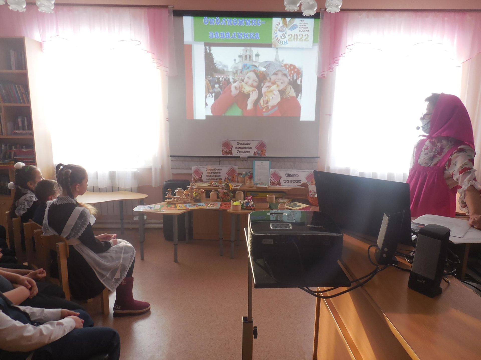В Бугульминском селе организовали библиомикс-завалинку «Читаем фольклор»