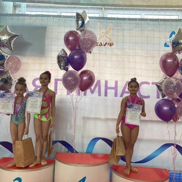 Юные бугульминские гимнастки победили в Открытом турнире «Весенняя капель»